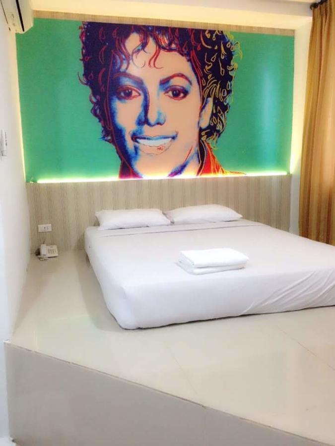 Wisma Asiatique Hotel Pekanbaru Esterno foto
